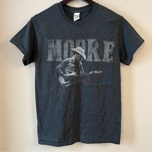 JUSTIN MOORE Concert T-Shirt Gray Small Town USA Size Small